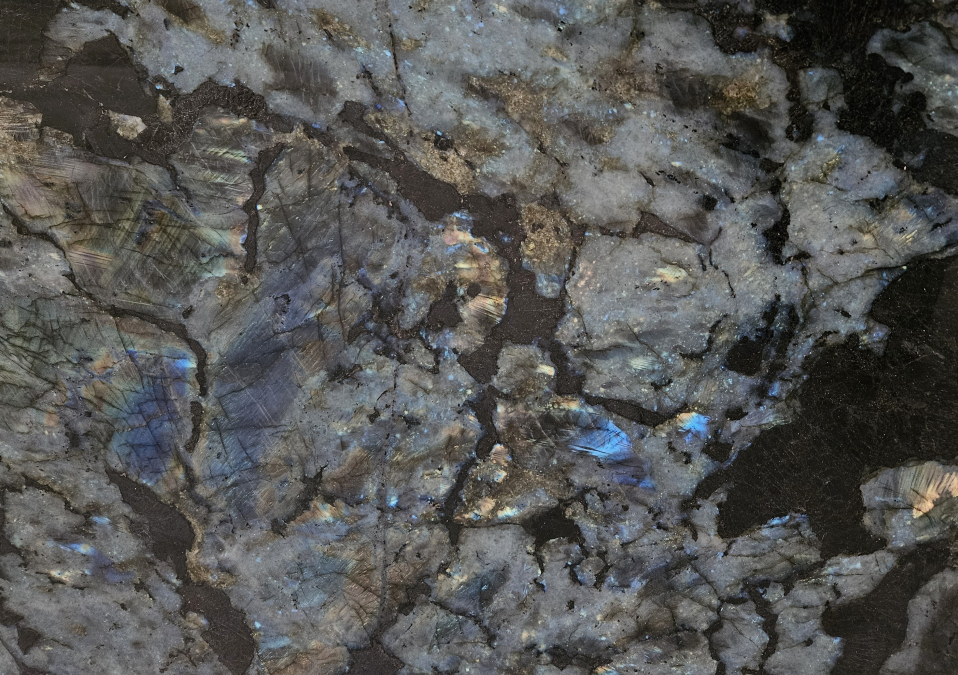 LABRADORITE LEMOURIAN BLUE GRANIET